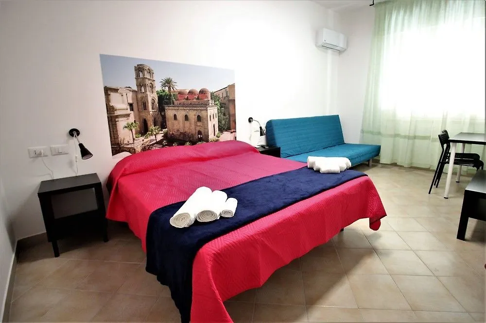 *** Bed and breakfast Into Palermo B&B Italia